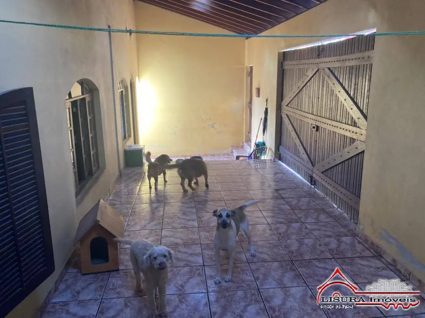 Foto 3 de Casa com 2 quartos à venda, 180m2 em Parque Santo Antônio, Jacarei - SP