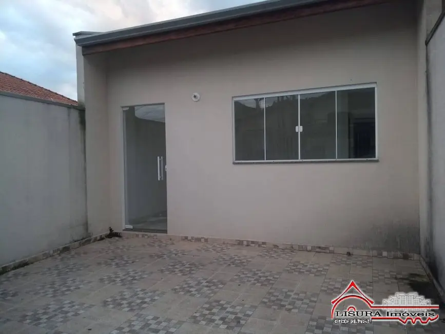 Foto 1 de Casa com 3 quartos à venda, 140m2 em Jardim das Indústrias, Jacarei - SP