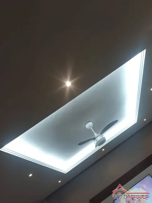 Foto 3 de Casa com 4 quartos à venda, 244m2 em Loteamento Villa Branca, Jacarei - SP