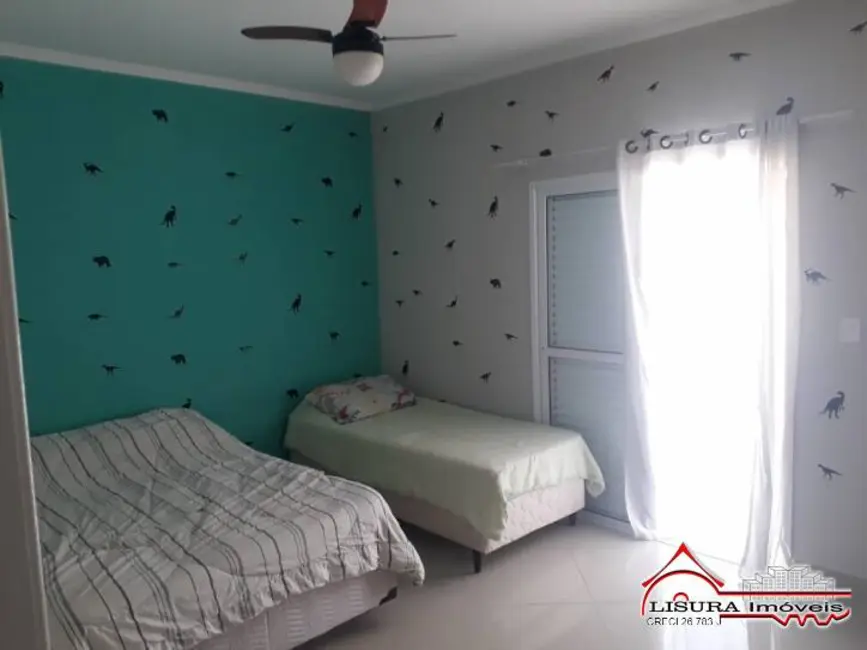 Foto 6 de Casa com 4 quartos à venda, 244m2 em Loteamento Villa Branca, Jacarei - SP