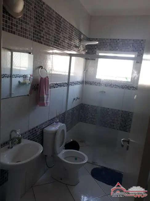 Foto 8 de Casa com 4 quartos à venda, 244m2 em Loteamento Villa Branca, Jacarei - SP