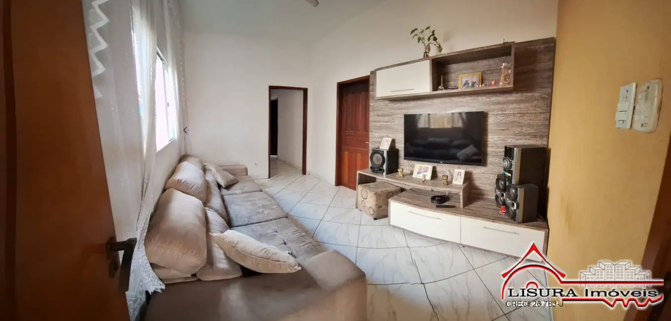 Foto 1 de Casa com 4 quartos à venda, 300m2 em Parque Santo Antônio, Jacarei - SP