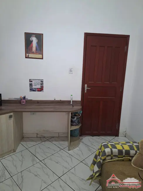 Foto 9 de Casa com 4 quartos à venda, 300m2 em Parque Santo Antônio, Jacarei - SP