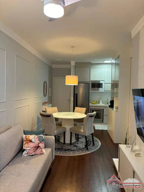 Foto 2 de Apartamento com 3 quartos à venda, 88m2 em Jardim Califórnia, Jacarei - SP