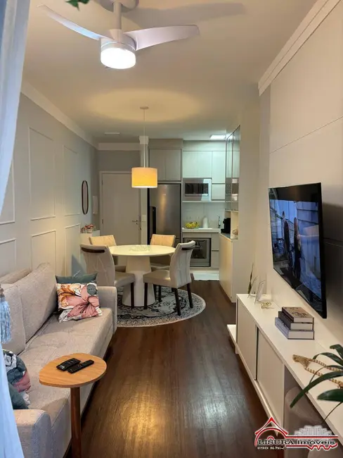 Foto 3 de Apartamento com 3 quartos à venda, 88m2 em Jardim Califórnia, Jacarei - SP