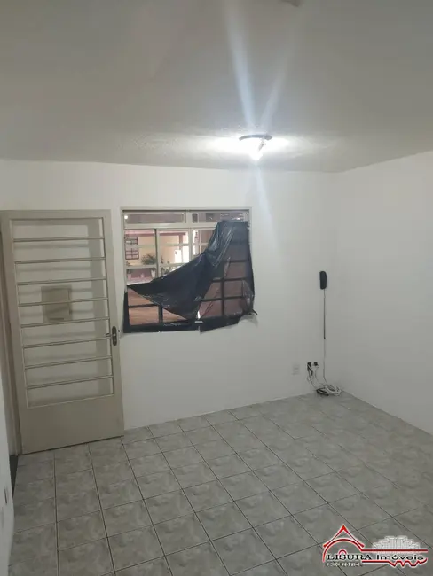 Foto 3 de Casa de Condomínio com 2 quartos à venda em Parque Califórnia, Jacarei - SP