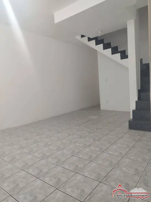 Foto 1 de Casa de Condomínio com 2 quartos à venda em Parque Califórnia, Jacarei - SP
