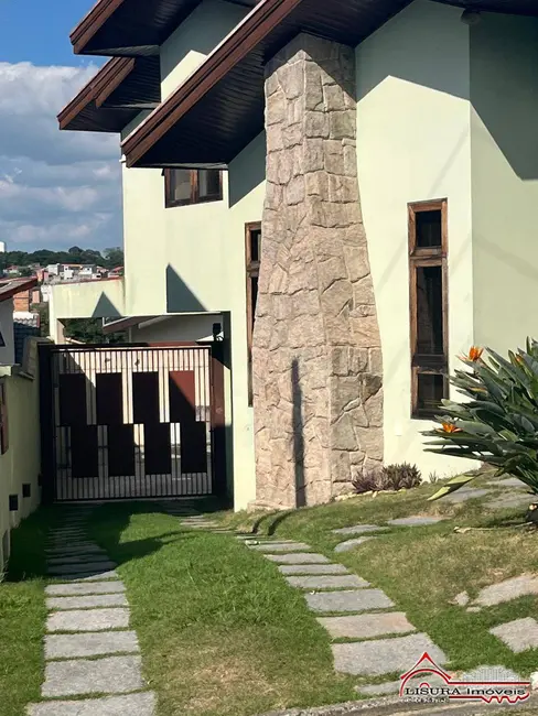 Foto 2 de Casa de Condomínio com 3 quartos à venda, 250m2 em Jacarei - SP
