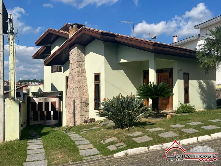 Foto 1 de Casa de Condomínio com 3 quartos à venda, 250m2 em Jacarei - SP