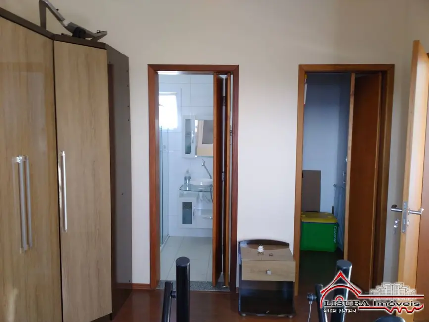 Foto 7 de Casa de Condomínio com 4 quartos à venda, 262m2 em Jardim Coleginho, Jacarei - SP