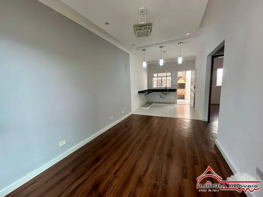 Foto 2 de Casa de Condomínio com 2 quartos à venda, 66m2 em Jardim Colônia, Jacarei - SP