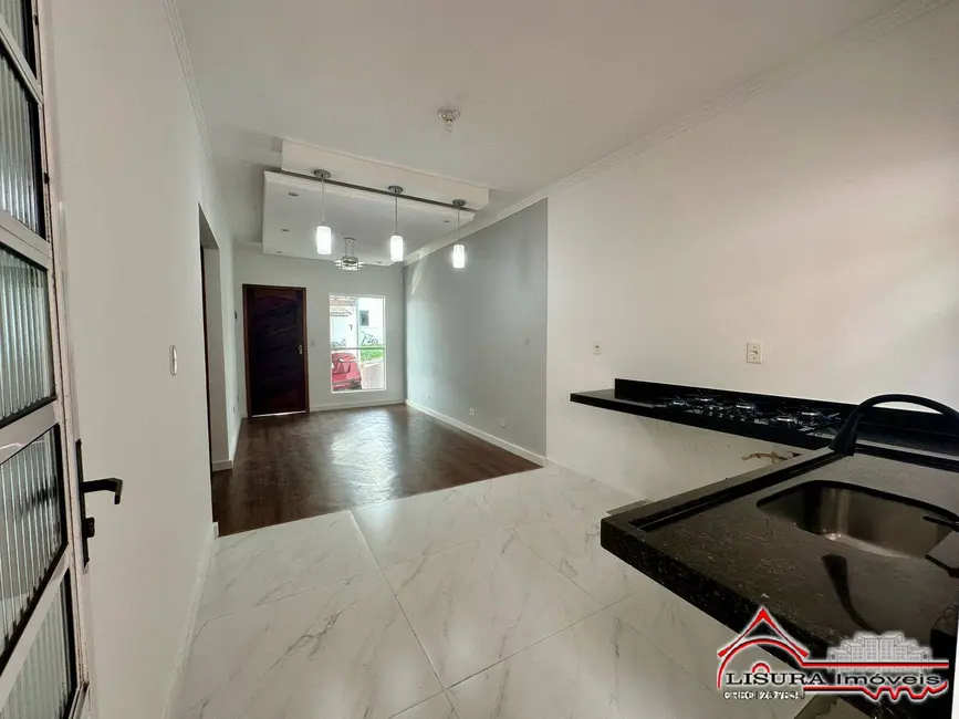 Foto 3 de Casa de Condomínio com 2 quartos à venda, 66m2 em Jardim Colônia, Jacarei - SP