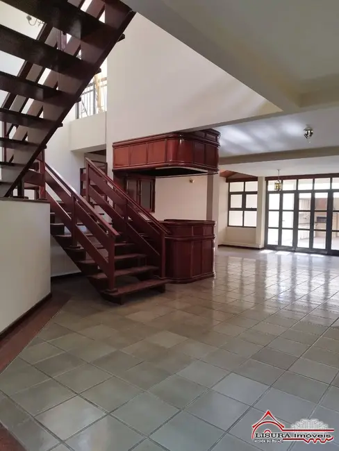 Foto 6 de Casa com 9 quartos para alugar, 600m2 em Centro, Jacarei - SP