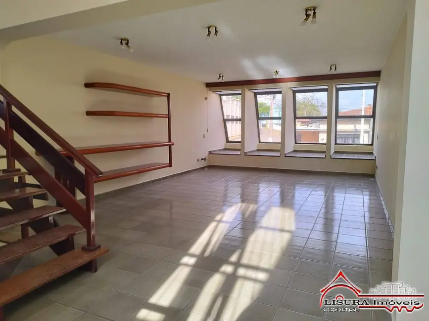 Foto 4 de Casa com 9 quartos para alugar, 600m2 em Centro, Jacarei - SP