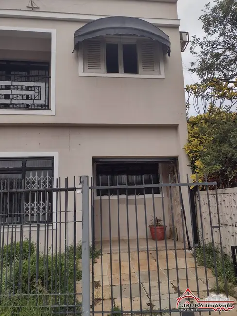 Foto 1 de Casa com 7 quartos para alugar, 220m2 em Centro, Jacarei - SP