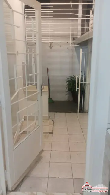 Casa com 1 quarto para alugar em Sao Jose Dos Campos - SP - imagem 1 Foto 1 de Casa com 1 quarto para alugar em Sao Jose Dos Campos - SP