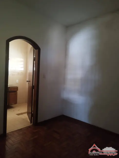 Foto 12 de Casa com 3 quartos para alugar em Centro, Jacarei - SP