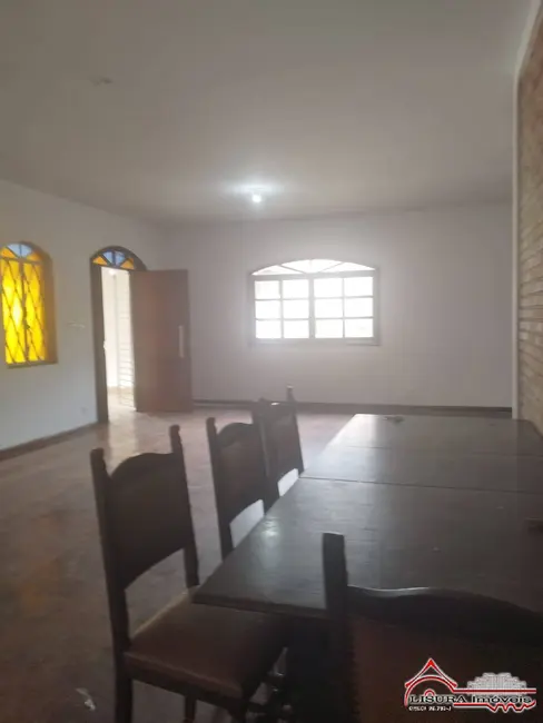 Foto 10 de Casa com 3 quartos para alugar em Centro, Jacarei - SP