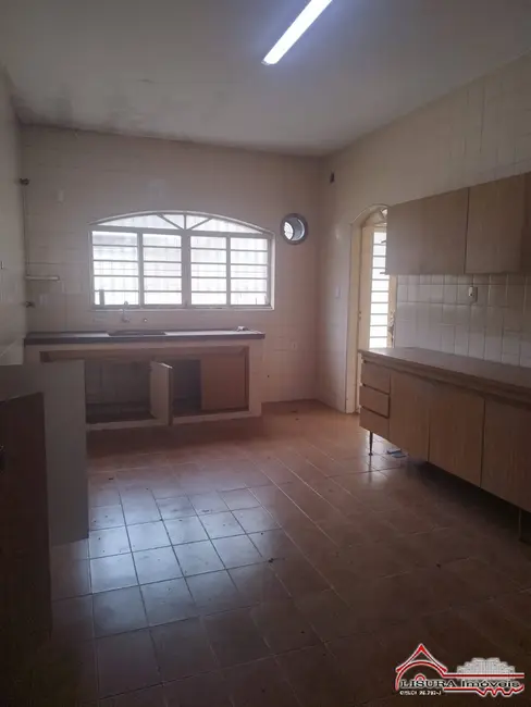 Foto 14 de Casa com 3 quartos para alugar em Centro, Jacarei - SP