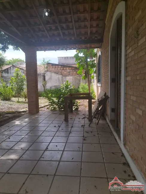 Casa com 3 quartos para alugar em Centro, Jacarei - SP - imagem 7 Foto 7 de Casa com 3 quartos para alugar em Centro, Jacarei - SP