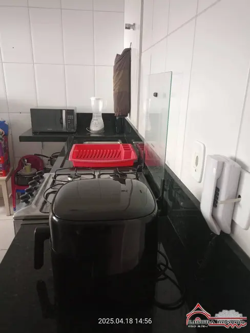 Casa de Condomínio com 2 quartos à venda, 92m2 em Centro, Jacarei - SP - imagem 3 Foto 3 de Casa de Condomínio com 2 quartos à venda, 92m2 em Centro, Jacarei - SP