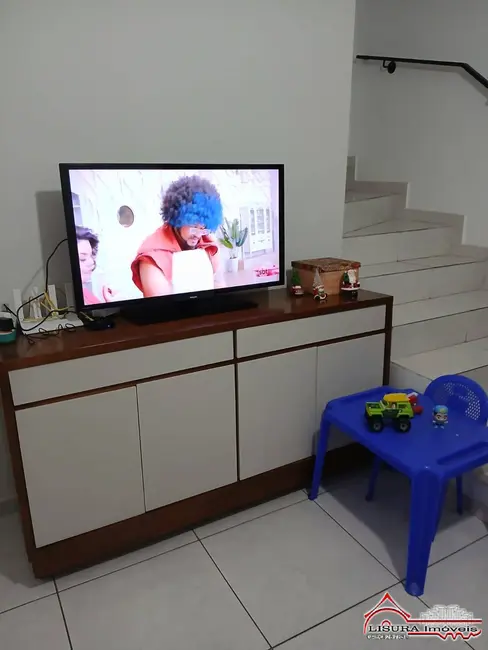 Casa de Condomínio com 2 quartos à venda, 92m2 em Centro, Jacarei - SP - imagem 2 Foto 2 de Casa de Condomínio com 2 quartos à venda, 92m2 em Centro, Jacarei - SP