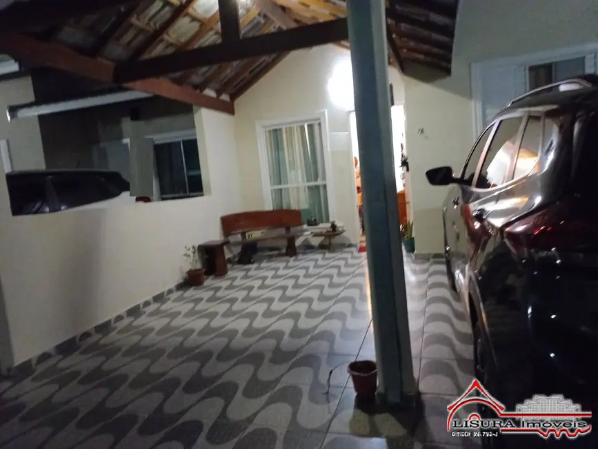 Foto 1 de Casa de Condomínio com 2 quartos para alugar, 58m2 em Cidade Salvador, Jacarei - SP