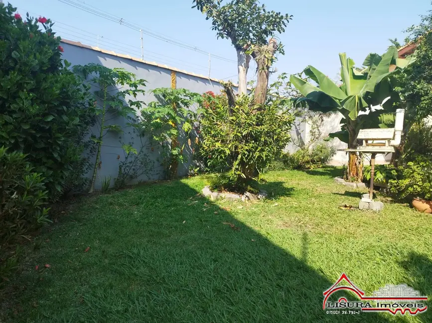 Foto 3 de Casa com 3 quartos à venda, 247m2 em Jardim Santa Maria, Jacarei - SP