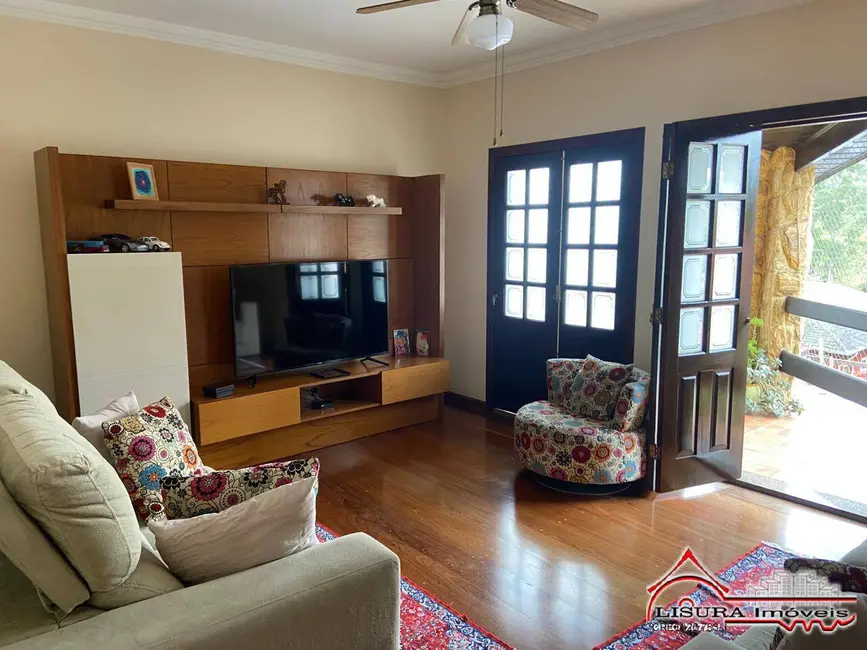 Foto 3 de Casa com 3 quartos à venda, 600m2 em Jardim Olympia, Jacarei - SP