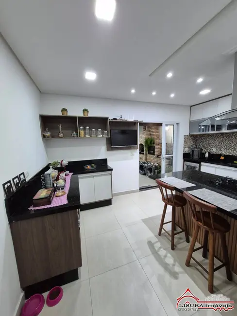 Foto 6 de Casa de Condomínio com 2 quartos à venda, 106m2 em Jardim Califórnia, Jacarei - SP