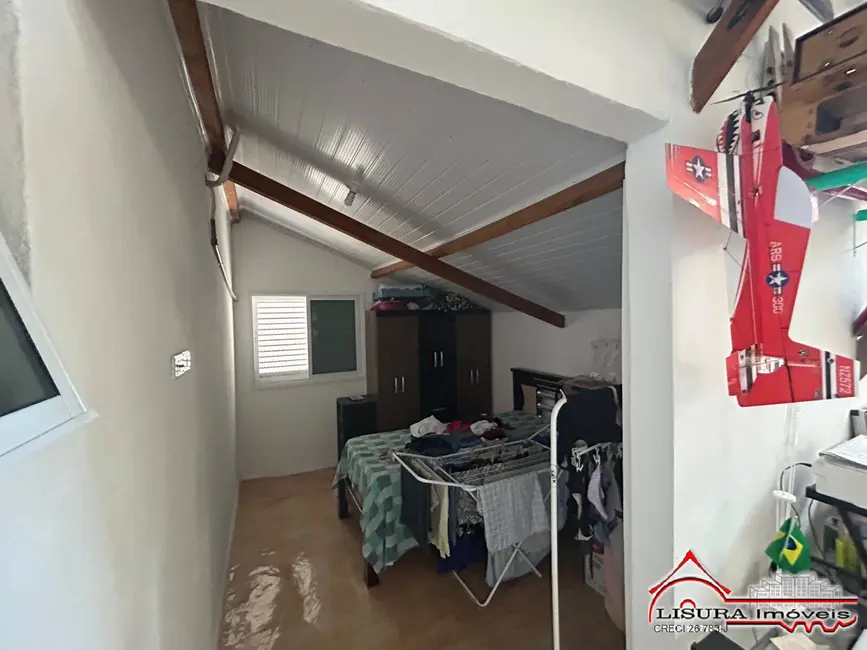 Casa de Condomínio com 3 quartos à venda, 190m2 em Jardim Jacinto, Jacarei - SP - imagem 9 Foto 9 de Casa de Condomínio com 3 quartos à venda, 190m2 em Jardim Jacinto, Jacarei - SP