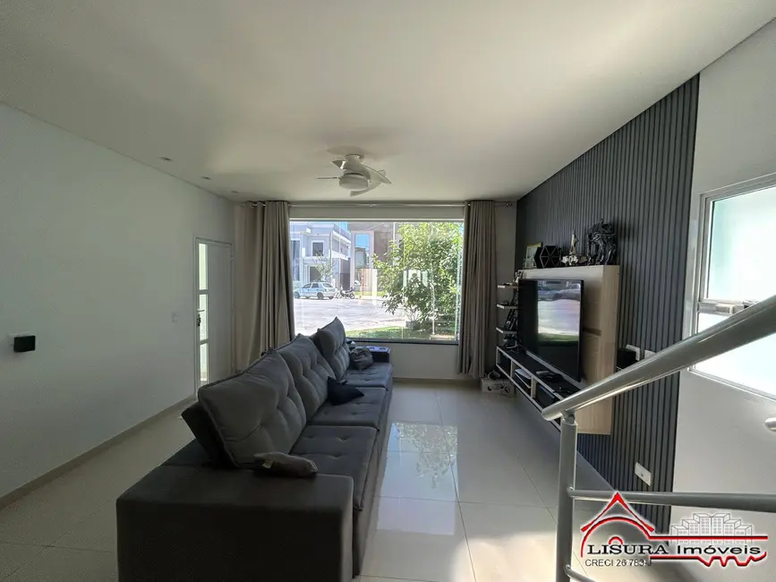 Casa de Condomínio com 3 quartos à venda, 190m2 em Jardim Jacinto, Jacarei - SP - imagem 5 Foto 5 de Casa de Condomínio com 3 quartos à venda, 190m2 em Jardim Jacinto, Jacarei - SP