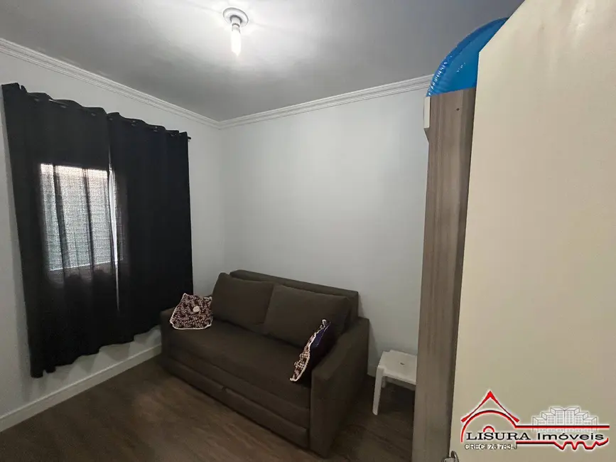 Casa de Condomínio com 3 quartos à venda, 190m2 em Jardim Jacinto, Jacarei - SP - imagem 7 Foto 7 de Casa de Condomínio com 3 quartos à venda, 190m2 em Jardim Jacinto, Jacarei - SP