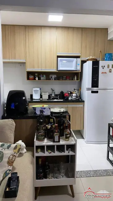 Foto 3 de Apartamento com 2 quartos à venda, 70m2 em Jardim Califórnia, Jacarei - SP