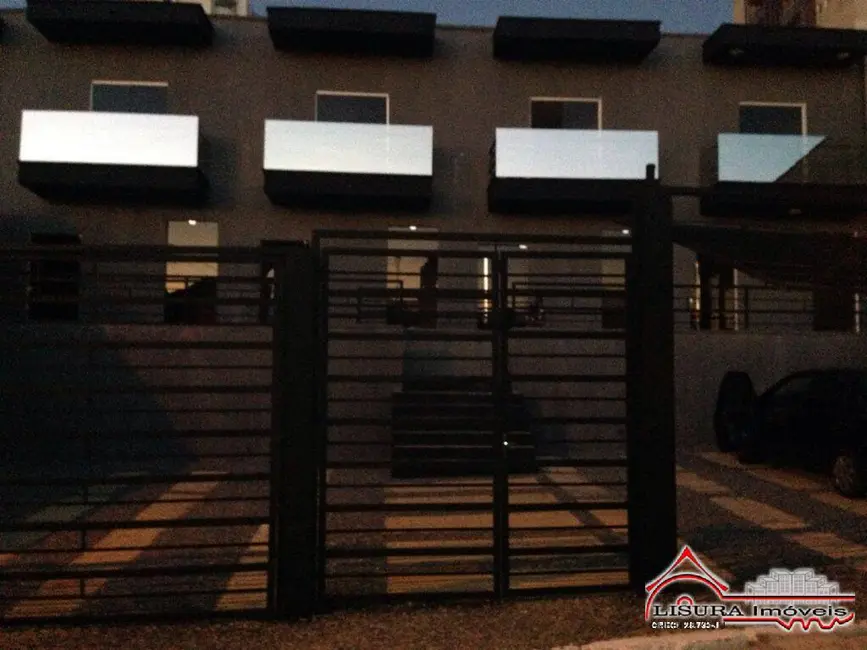 Foto 3 de Casa de Condomínio com 2 quartos à venda, 73m2 em Centro, Jacarei - SP