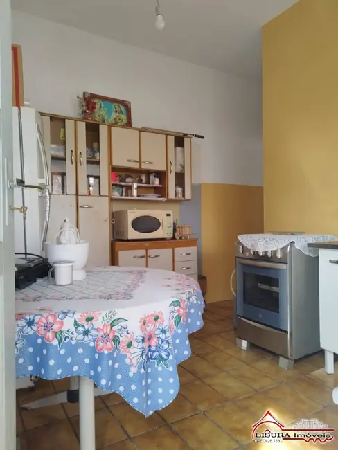 Foto 9 de Casa com 3 quartos à venda, 86m2 em Parque Santo Antônio, Jacarei - SP