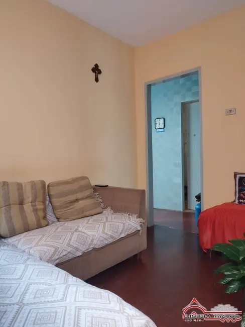 Foto 3 de Casa com 3 quartos à venda, 86m2 em Parque Santo Antônio, Jacarei - SP