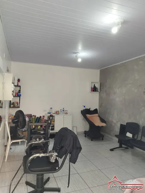 Foto 6 de Casa com 3 quartos à venda, 86m2 em Parque Santo Antônio, Jacarei - SP