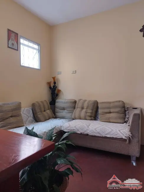 Foto 2 de Casa com 3 quartos à venda, 86m2 em Parque Santo Antônio, Jacarei - SP