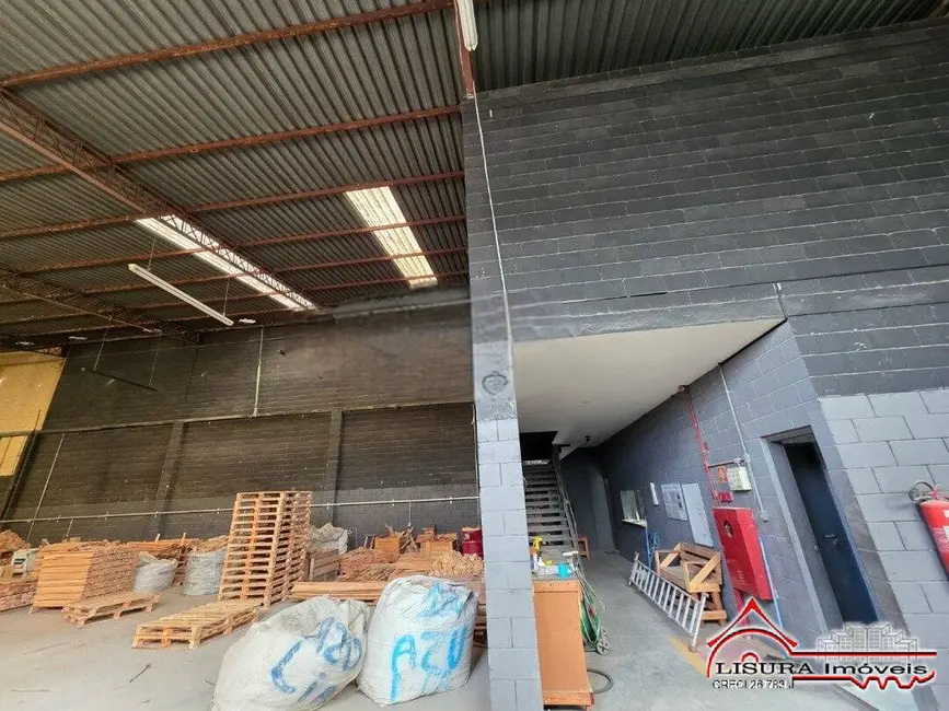 Armazém / Galpão para alugar, 450m2 em Jardim Emília, Jacarei - SP - imagem 4 Foto 4 de Armazém / Galpão para alugar, 450m2 em Jardim Emília, Jacarei - SP