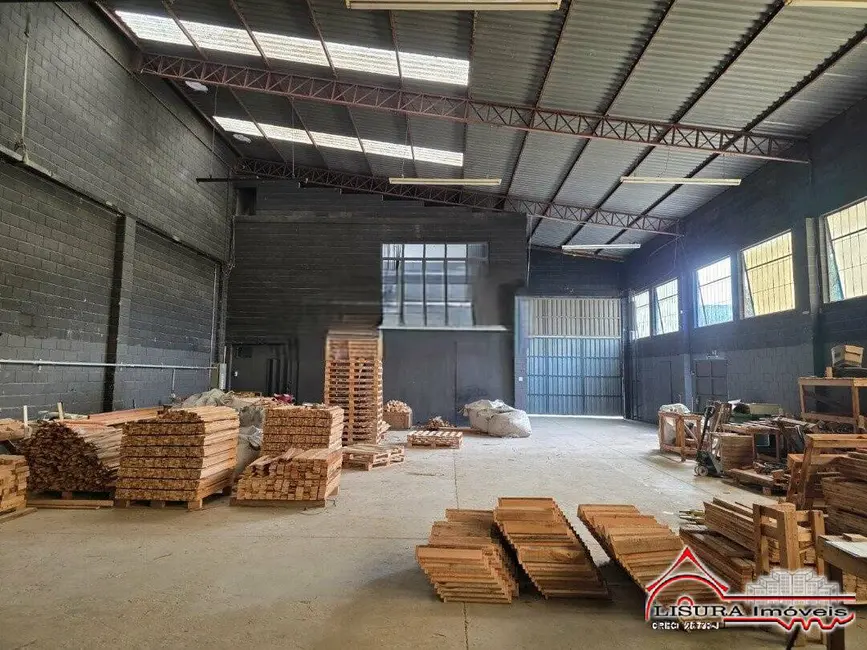 Armazém / Galpão para alugar, 450m2 em Jardim Emília, Jacarei - SP - imagem 3 Foto 3 de Armazém / Galpão para alugar, 450m2 em Jardim Emília, Jacarei - SP