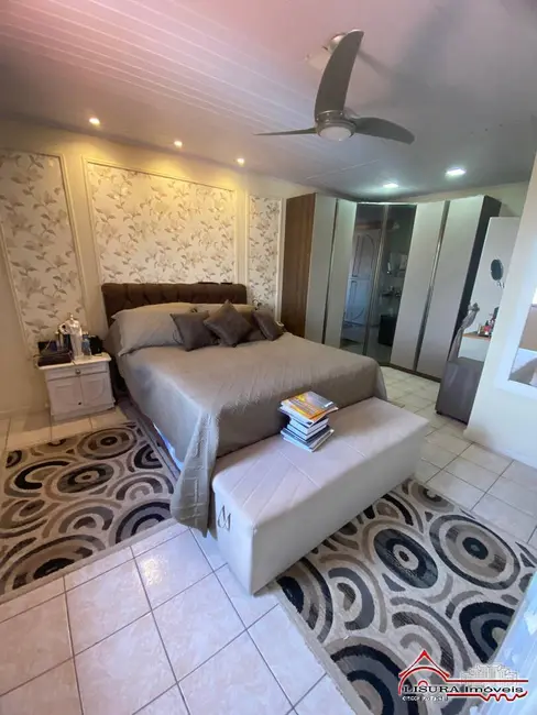 Foto 8 de Casa com 2 quartos à venda, 202m2 em Vila Formosa, Jacarei - SP