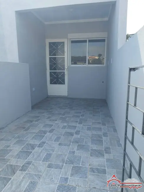 Foto 1 de Casa com 1 quarto para alugar em Jardim Nova Esperança, Jacarei - SP