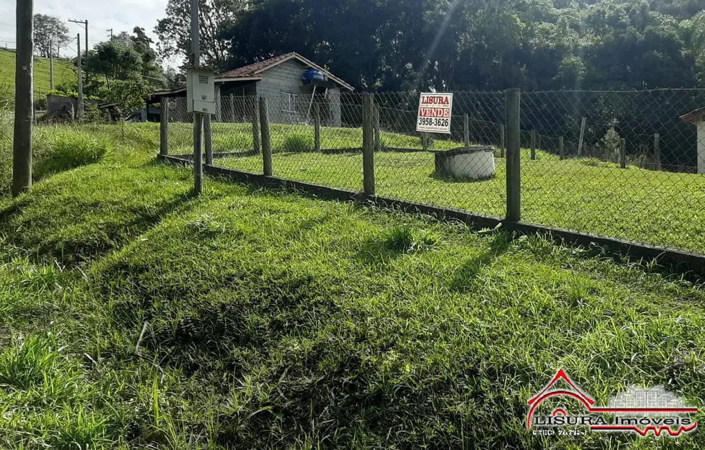 Chácara com 1 quarto à venda, 600m2 em Guararema - SP - imagem 1 Foto 1 de Chácara com 1 quarto à venda, 600m2 em Guararema - SP