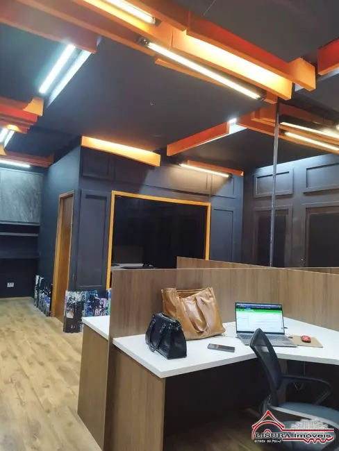 Sala Comercial para alugar, 150m2 em Jardim América, Jacarei - SP - imagem 7 Foto 7 de Sala Comercial para alugar, 150m2 em Jardim América, Jacarei - SP