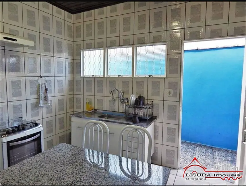 Foto 5 de Casa com 2 quartos à venda, 79m2 em Centro, Jacarei - SP