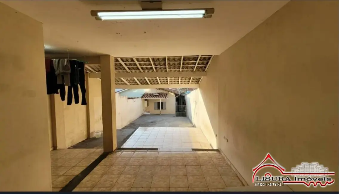 Foto 2 de Casa com 2 quartos para alugar, 190m2 em Jardim Luiza, Jacarei - SP