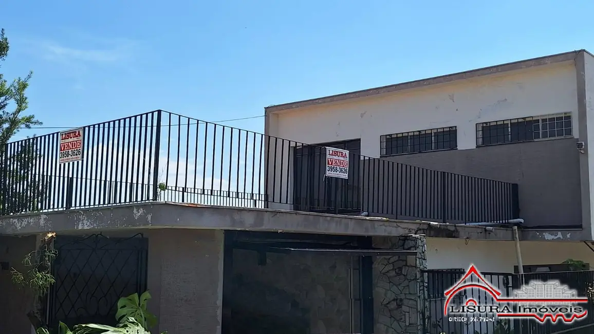 Casa com 3 quartos para alugar, 295m2 em Centro, Jacarei - SP - imagem 3 Foto 3 de Casa com 3 quartos para alugar, 295m2 em Centro, Jacarei - SP