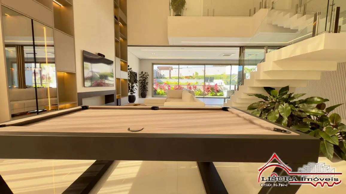 Casa de Condomínio com 3 quartos à venda, 430m2 em Da Cerejeira, Jacarei - SP - imagem 5 Foto 5 de Casa de Condomínio com 3 quartos à venda, 430m2 em Da Cerejeira, Jacarei - SP