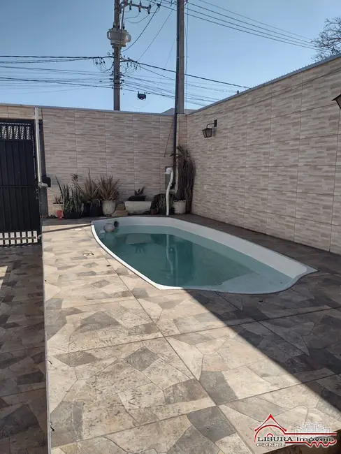 Foto 1 de Casa com 4 quartos à venda, 200m2 em Residencial Parque dos Sinos, Jacarei - SP